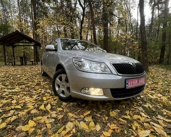 Шкода Октавия 2010 в Ровно на Automoto.ua Серый Шкода Октавия, объемом двигателя 1.4 л и пробегом 208 тыс. км за 6450 $, фото 1 на Automoto.ua