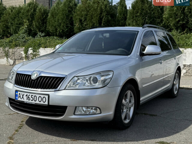 Серый Шкода Октавия, объемом двигателя 1.98 л и пробегом 224 тыс. км за 9600 $, фото 1 на Automoto.ua
