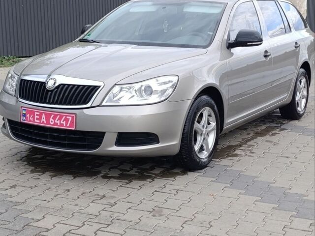 Серый Шкода Октавия, объемом двигателя 1.2 л и пробегом 274 тыс. км за 6200 $, фото 1 на Automoto.ua