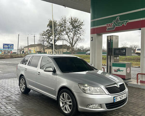 Серый Шкода Октавия, объемом двигателя 1.6 л и пробегом 336 тыс. км за 8000 $, фото 1 на Automoto.ua