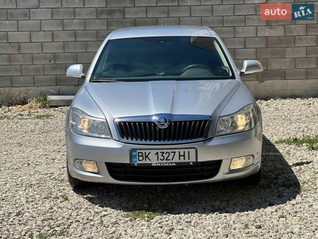 Серый Шкода Октавия, объемом двигателя 1.6 л и пробегом 324 тыс. км за 6199 $, фото 1 на Automoto.ua