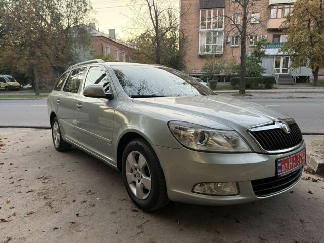 Серый Шкода Октавия, объемом двигателя 1.4 л и пробегом 202 тыс. км за 7500 $, фото 1 на Automoto.ua