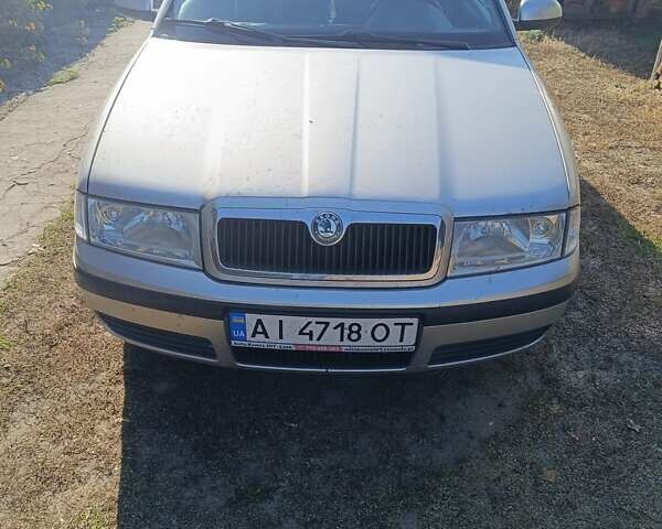 Серый Шкода Октавия, объемом двигателя 1.6 л и пробегом 243 тыс. км за 5500 $, фото 1 на Automoto.ua