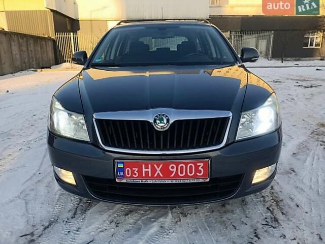 Серый Шкода Октавия, объемом двигателя 0 л и пробегом 209 тыс. км за 7300 $, фото 1 на Automoto.ua