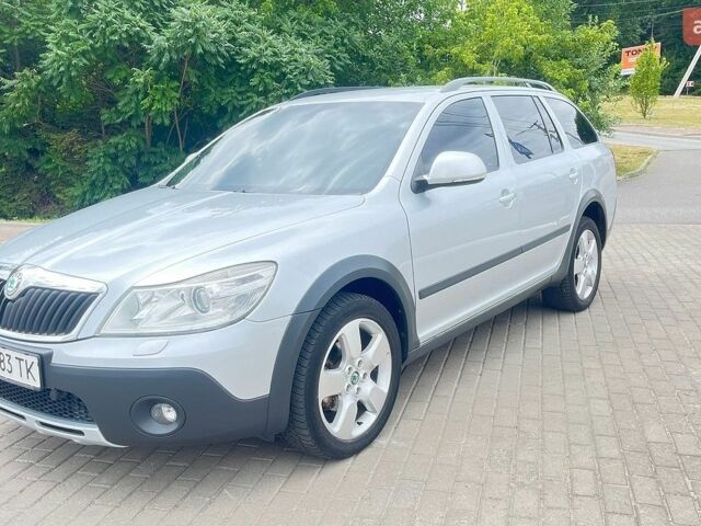 Серый Шкода Октавия, объемом двигателя 1.97 л и пробегом 305 тыс. км за 8500 $, фото 1 на Automoto.ua