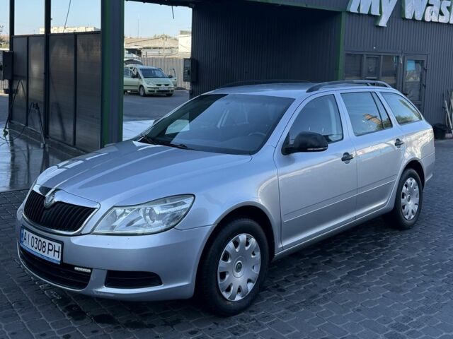 Серый Шкода Октавия, объемом двигателя 1.6 л и пробегом 320 тыс. км за 4510 $, фото 1 на Automoto.ua