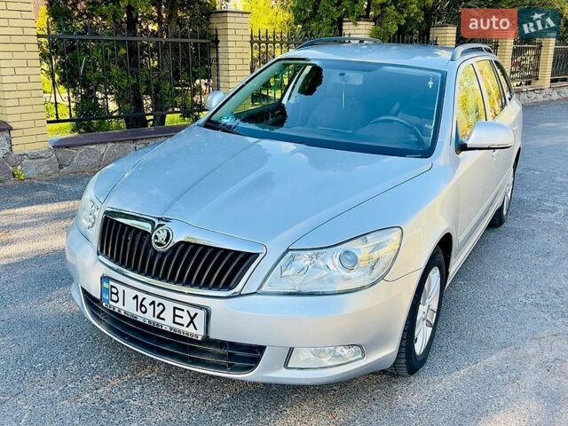 Серый Шкода Октавия, объемом двигателя 1.6 л и пробегом 219 тыс. км за 7700 $, фото 1 на Automoto.ua