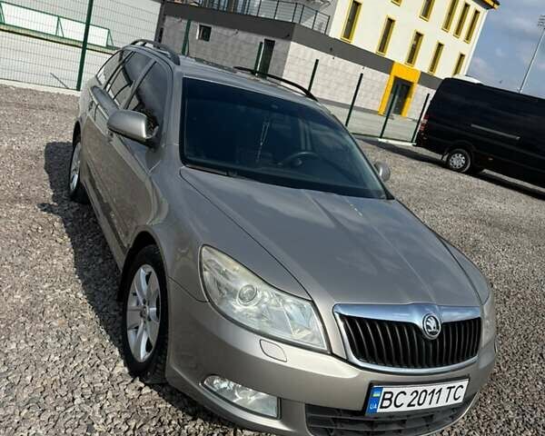 Серый Шкода Октавия, объемом двигателя 1.6 л и пробегом 313 тыс. км за 6650 $, фото 1 на Automoto.ua