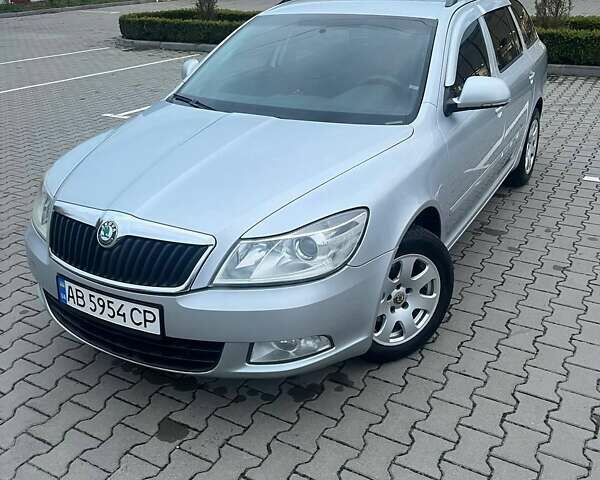 Серый Шкода Октавия, объемом двигателя 1.6 л и пробегом 278 тыс. км за 8000 $, фото 1 на Automoto.ua
