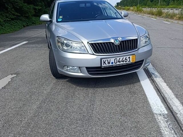 Сірий Шкода Октавія, об'ємом двигуна 1.6 л та пробігом 273 тис. км за 7300 $, фото 1 на Automoto.ua