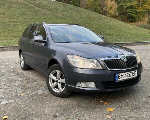 Серый Шкода Октавия, объемом двигателя 1.6 л и пробегом 261 тыс. км за 7850 $, фото 1 на Automoto.ua