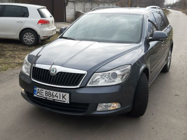 Серый Шкода Октавия, объемом двигателя 1.2 л и пробегом 214 тыс. км за 9800 $, фото 1 на Automoto.ua