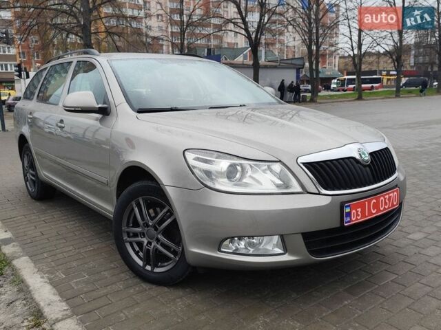 Серый Шкода Октавия, объемом двигателя 1.4 л и пробегом 205 тыс. км за 7500 $, фото 1 на Automoto.ua