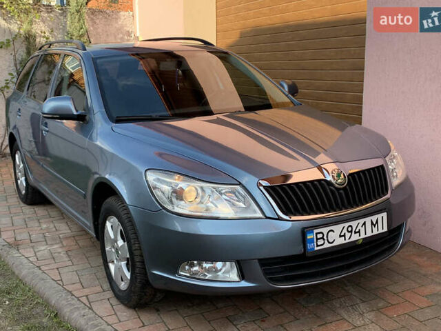 Сірий Шкода Октавія, об'ємом двигуна 1.39 л та пробігом 159 тис. км за 7999 $, фото 1 на Automoto.ua