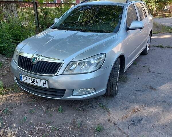 Серый Шкода Октавия, объемом двигателя 1.8 л и пробегом 118 тыс. км за 7200 $, фото 1 на Automoto.ua