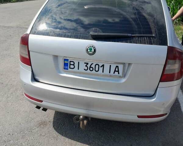 Серый Шкода Октавия, объемом двигателя 1.97 л и пробегом 303 тыс. км за 6500 $, фото 1 на Automoto.ua