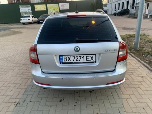 Шкода Октавия 2011 в Хмельницком на Automoto.ua Серый Шкода Октавия, объемом двигателя 1.6 л и пробегом 286 тыс. км за 8200 $, фото 1 на Automoto.ua