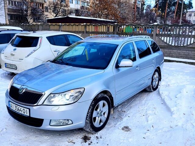 Серый Шкода Октавия, объемом двигателя 2 л и пробегом 340 тыс. км за 7300 $, фото 1 на Automoto.ua