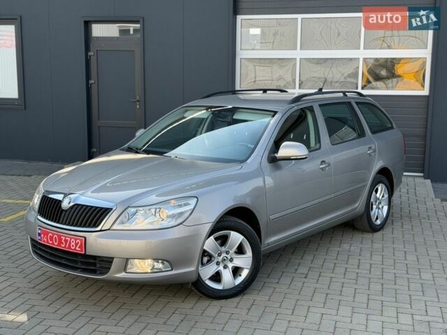 Серый Шкода Октавия, объемом двигателя 1.2 л и пробегом 237 тыс. км за 6777 $, фото 1 на Automoto.ua