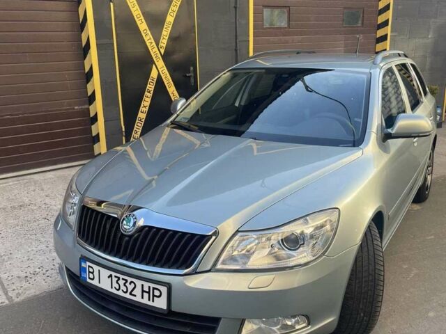 Сірий Шкода Октавія, об'ємом двигуна 1.8 л та пробігом 236 тис. км за 7200 $, фото 1 на Automoto.ua