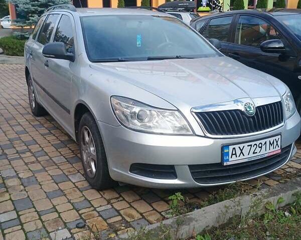Серый Шкода Октавия, объемом двигателя 1.39 л и пробегом 191 тыс. км за 7400 $, фото 1 на Automoto.ua