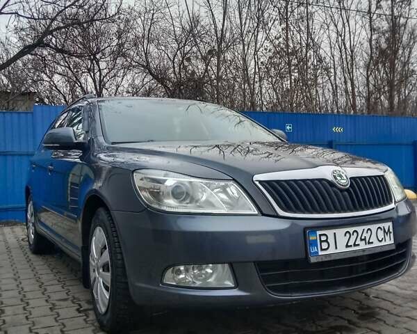 Сірий Шкода Октавія, об'ємом двигуна 1.6 л та пробігом 242 тис. км за 7750 $, фото 1 на Automoto.ua