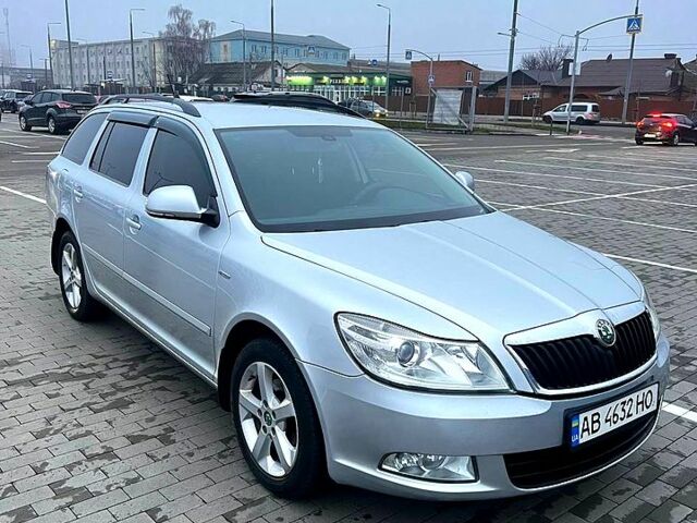 Серый Шкода Октавия, объемом двигателя 1.6 л и пробегом 235 тыс. км за 7400 $, фото 1 на Automoto.ua