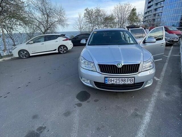 Сірий Шкода Октавія, об'ємом двигуна 1.6 л та пробігом 253 тис. км за 6200 $, фото 1 на Automoto.ua