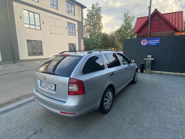 Серый Шкода Октавия, объемом двигателя 1.6 л и пробегом 300 тыс. км за 5950 $, фото 1 на Automoto.ua