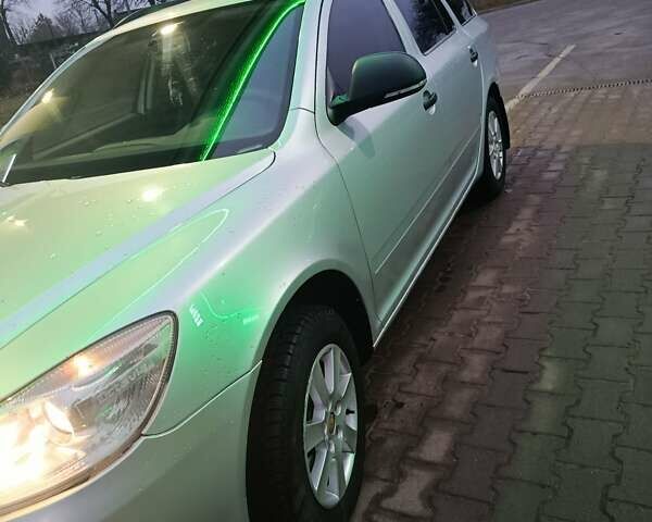 Сірий Шкода Октавія, об'ємом двигуна 1.6 л та пробігом 266 тис. км за 7500 $, фото 1 на Automoto.ua