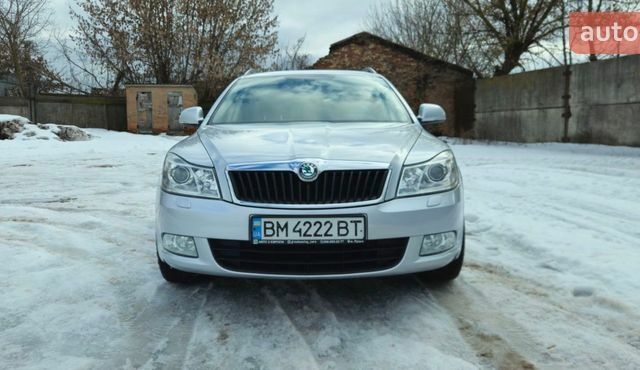 Серый Шкода Октавия, объемом двигателя 1.8 л и пробегом 218 тыс. км за 9300 $, фото 1 на Automoto.ua