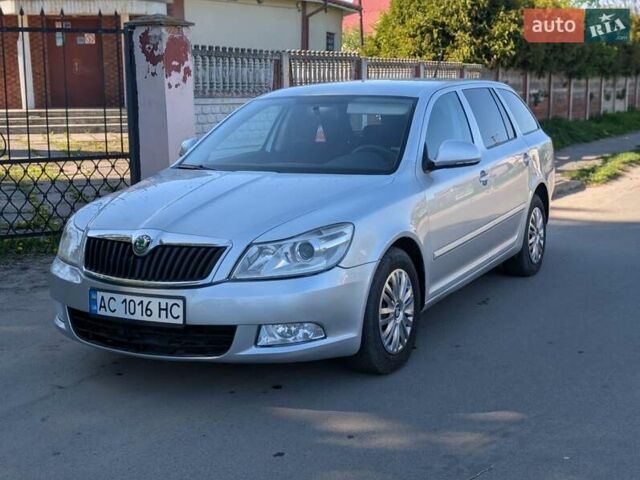Серый Шкода Октавия, объемом двигателя 1.6 л и пробегом 251 тыс. км за 6350 $, фото 1 на Automoto.ua