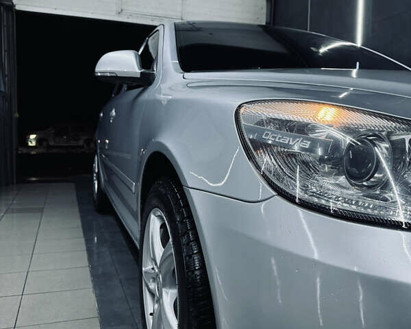 Сірий Шкода Октавія, об'ємом двигуна 1.6 л та пробігом 310 тис. км за 7300 $, фото 1 на Automoto.ua