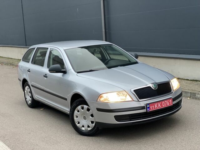 Сірий Шкода Октавія, об'ємом двигуна 1.6 л та пробігом 184 тис. км за 6999 $, фото 1 на Automoto.ua