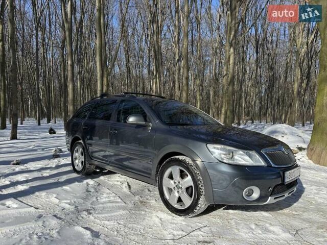 Серый Шкода Октавия, объемом двигателя 2 л и пробегом 264 тыс. км за 10300 $, фото 1 на Automoto.ua