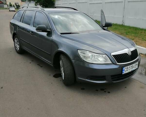 Серый Шкода Октавия, объемом двигателя 1.2 л и пробегом 220 тыс. км за 8000 $, фото 1 на Automoto.ua