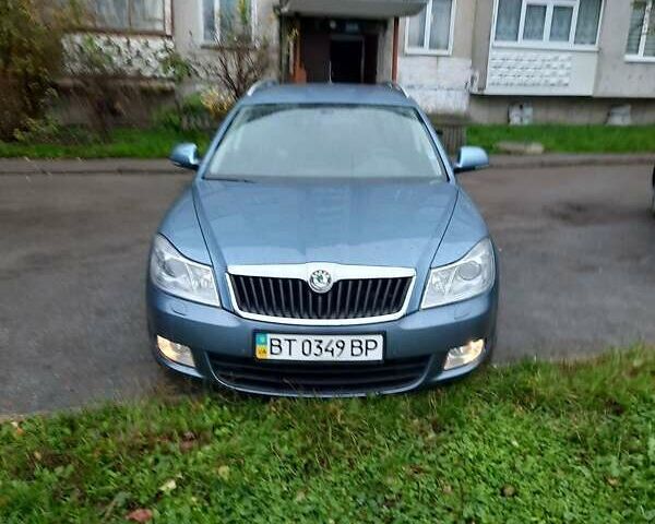 Серый Шкода Октавия, объемом двигателя 1.2 л и пробегом 209 тыс. км за 6800 $, фото 1 на Automoto.ua