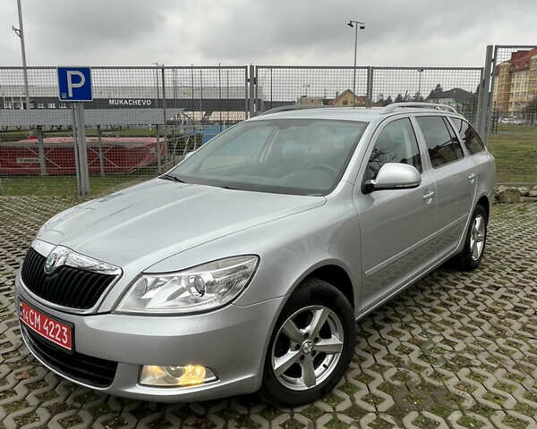 Серый Шкода Октавия, объемом двигателя 1.6 л и пробегом 208 тыс. км за 9500 $, фото 1 на Automoto.ua