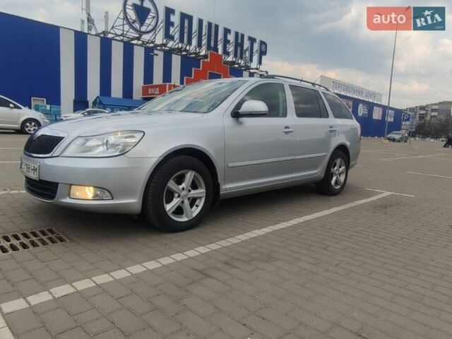 Серый Шкода Октавия, объемом двигателя 1.97 л и пробегом 255 тыс. км за 9300 $, фото 1 на Automoto.ua