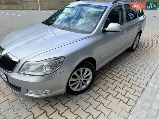 Серый Шкода Октавия, объемом двигателя 1.99 л и пробегом 251 тыс. км за 7950 $, фото 1 на Automoto.ua