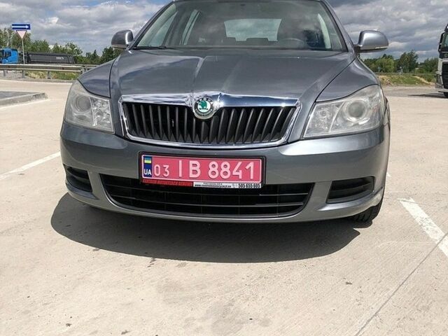 Сірий Шкода Октавія, об'ємом двигуна 1.6 л та пробігом 222 тис. км за 7000 $, фото 1 на Automoto.ua