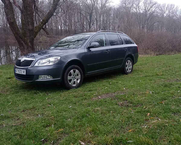 Серый Шкода Октавия, объемом двигателя 1.6 л и пробегом 277 тыс. км за 7700 $, фото 1 на Automoto.ua