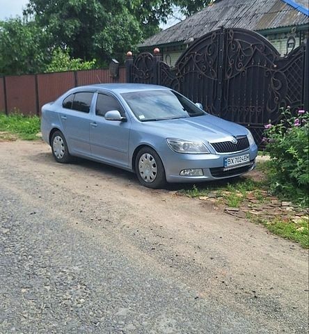 Серый Шкода Октавия, объемом двигателя 1.6 л и пробегом 220 тыс. км за 5900 $, фото 1 на Automoto.ua