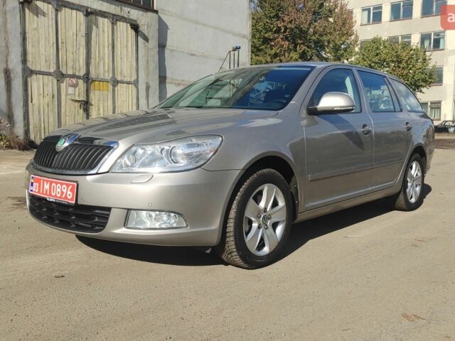 Серый Шкода Октавия, объемом двигателя 1.8 л и пробегом 192 тыс. км за 7800 $, фото 1 на Automoto.ua