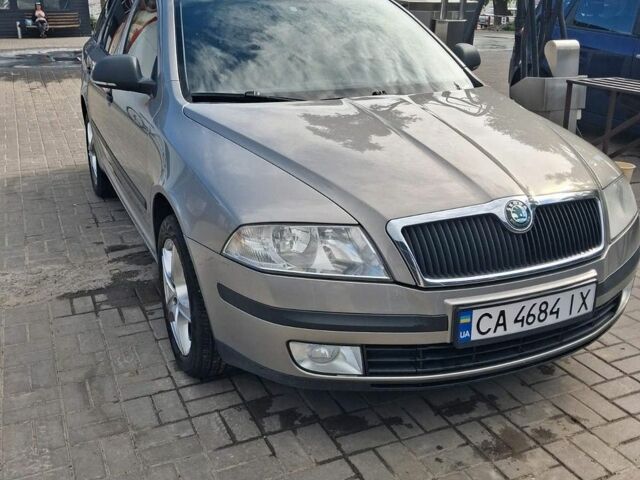 Сірий Шкода Октавія, об'ємом двигуна 1.6 л та пробігом 209 тис. км за 7700 $, фото 1 на Automoto.ua