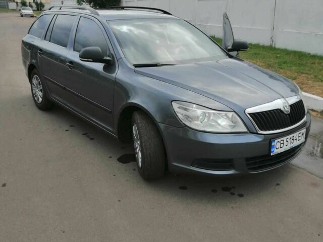 Серый Шкода Октавия, объемом двигателя 1.2 л и пробегом 220 тыс. км за 6500 $, фото 1 на Automoto.ua