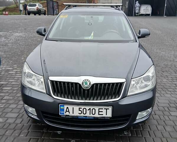 Серый Шкода Октавия, объемом двигателя 1.6 л и пробегом 247 тыс. км за 8200 $, фото 1 на Automoto.ua