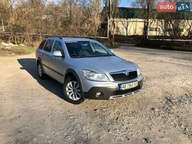 Сірий Шкода Октавія, об'ємом двигуна 1.8 л та пробігом 212 тис. км за 11000 $, фото 1 на Automoto.ua