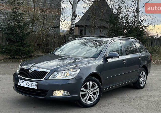 Серый Шкода Октавия, объемом двигателя 1.2 л и пробегом 209 тыс. км за 6200 $, фото 1 на Automoto.ua