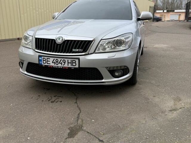 Сірий Шкода Октавія, об'ємом двигуна 2 л та пробігом 209 тис. км за 11000 $, фото 1 на Automoto.ua